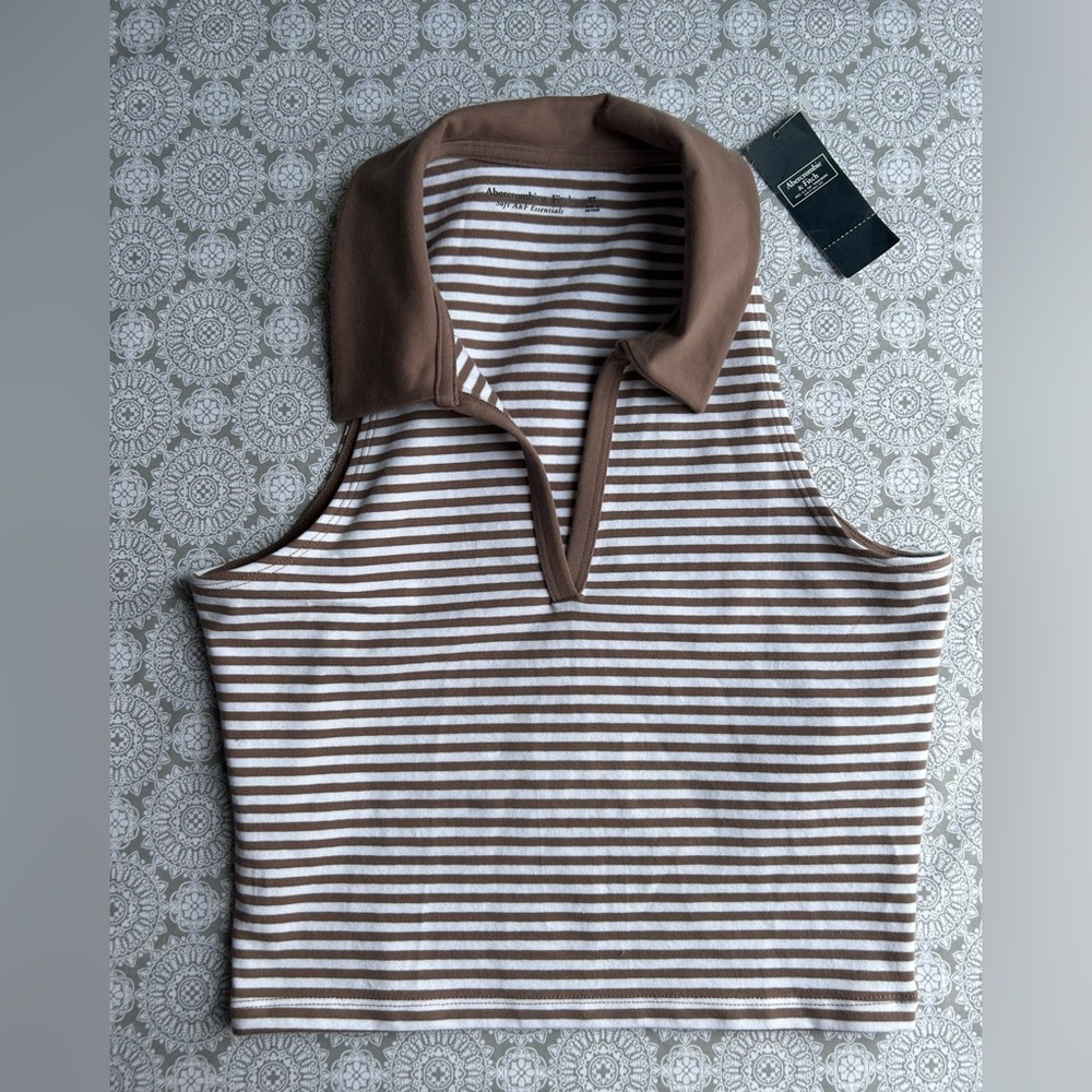 Women Abercrombie and fitch cut out crop polo tank top